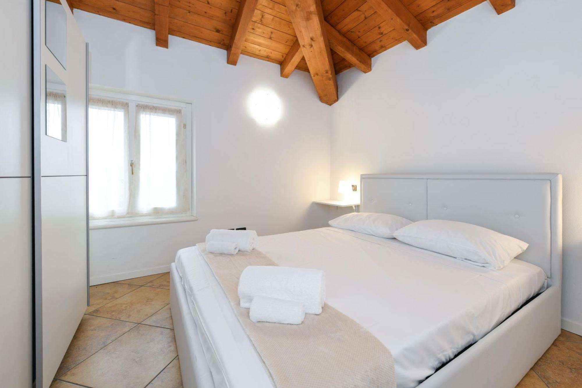 Wendy Apartment- Twobedroom & Pool & Parkprivatefree & Sports Desenzano del Garda Zewnętrze zdjęcie